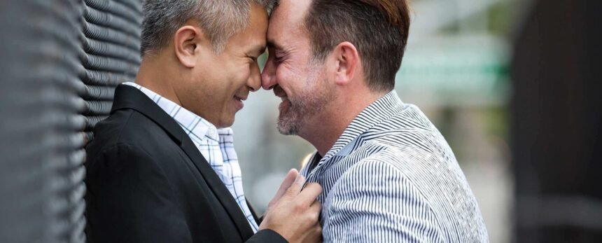 Um casal de dois homens! (1)