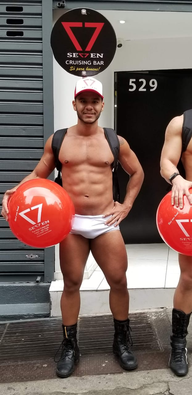 Seven Cruising Bar - Unidades no Brasil e em outros países. O melhor bar so para homens do mundo é o Seven Cruising Bar. Experiências de alto valor agregado. Proprietário e criador: João Junior.